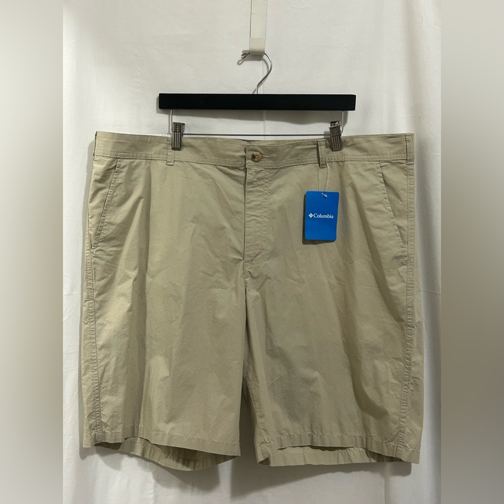 Columbia - Men's Khaki Flat Front Shorts